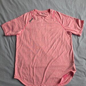 Legends T-Shirt - XL - Coral
